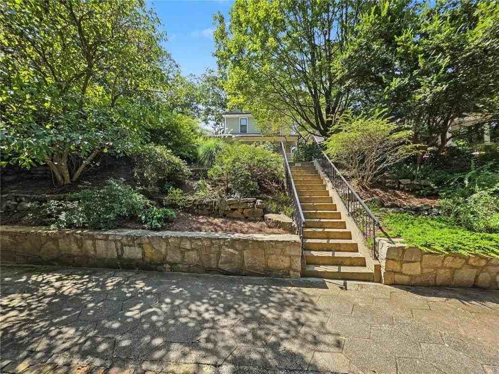 1059 Alta Ave Ne - Photo 2 of 41