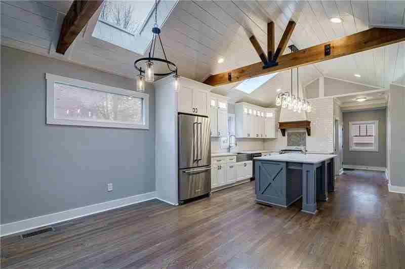 349 Altoona Pl Sw - Photo 7 of 40