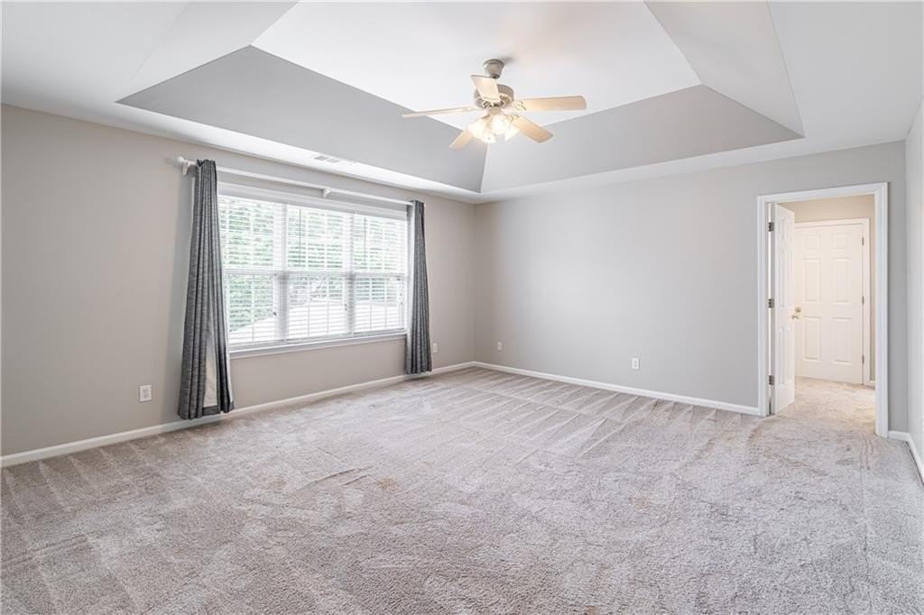 230 Albrighton Ct - Photo 5 of 36