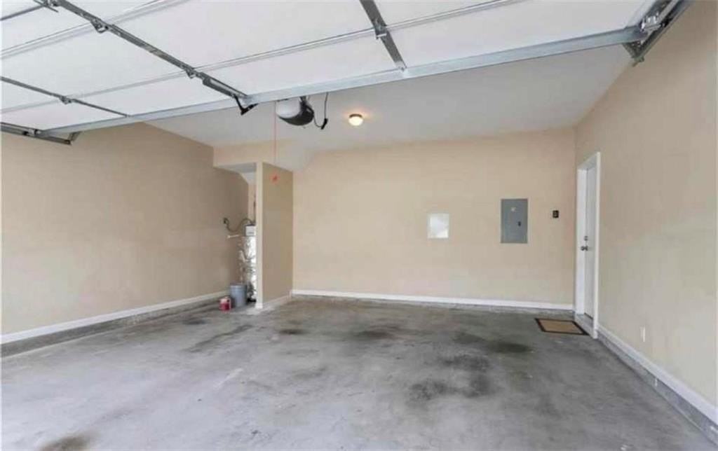 1251 Rockfield Cir - Photo 7 of 10
