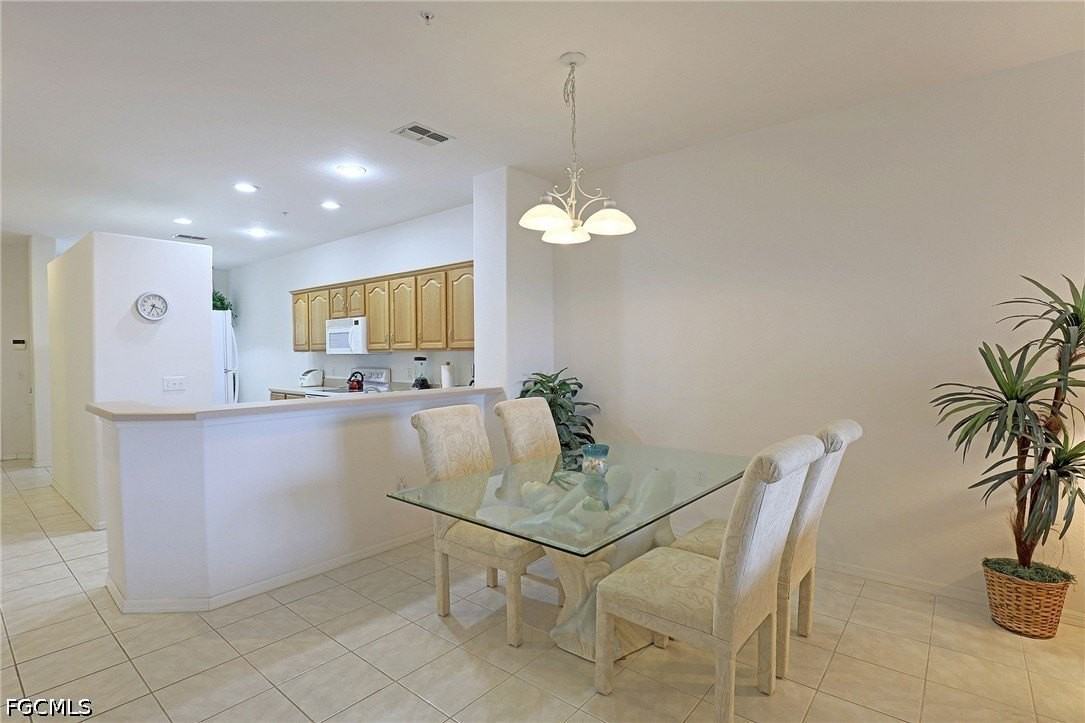 20061 20061 Sanibel View Circle #204 - Photo 4 of 25