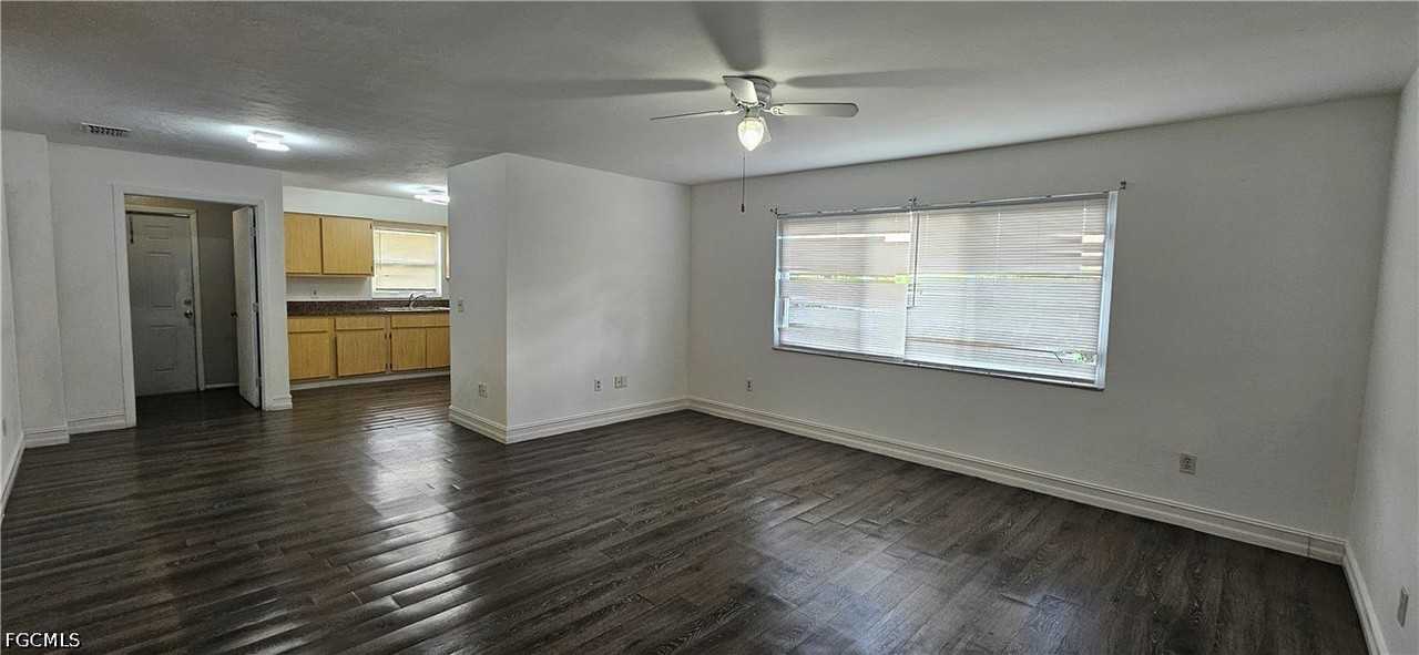 1205 Academy Blvd #B - Photo 5 of 14