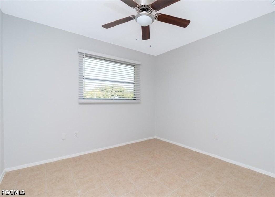 533 E Charlotte Ave - Photo 7 of 14