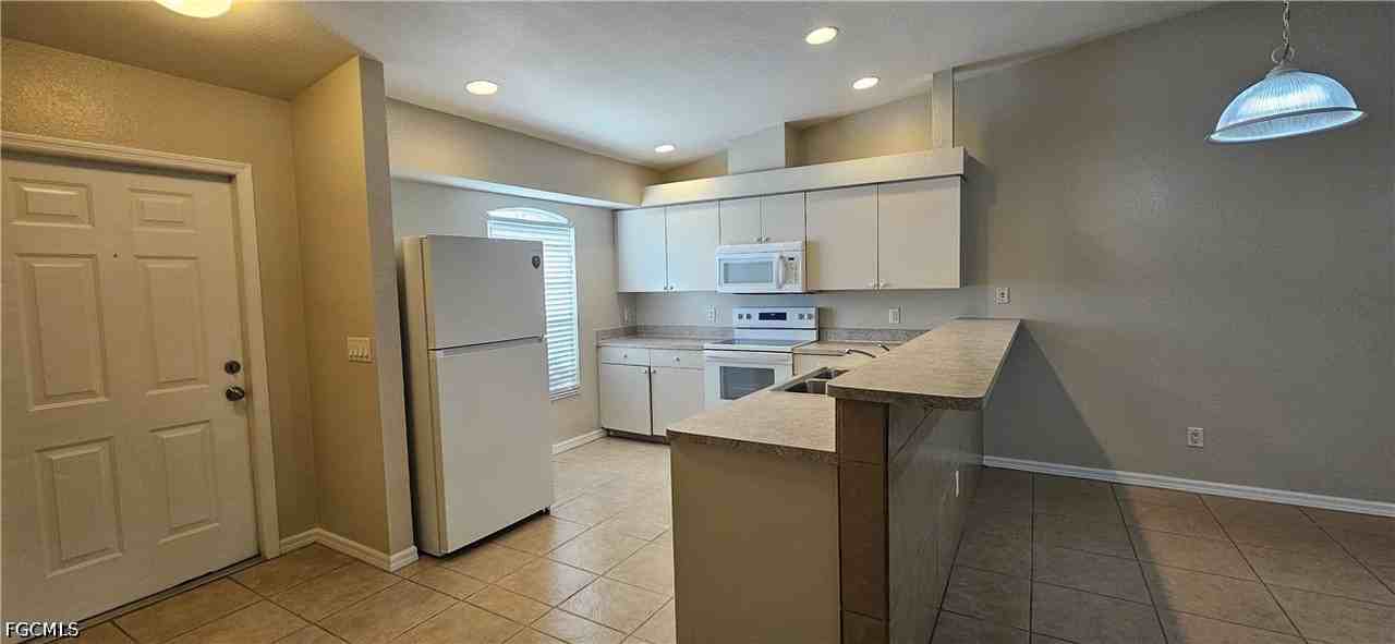 1626 Sw Santa Barbara Pl - Photo 2 of 16