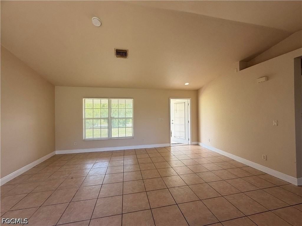 316 Nw 18th Ave - Photo 3 of 26