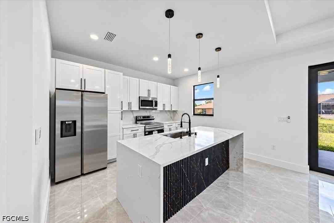 2129 Fairway Dr - Photo 5 of 16
