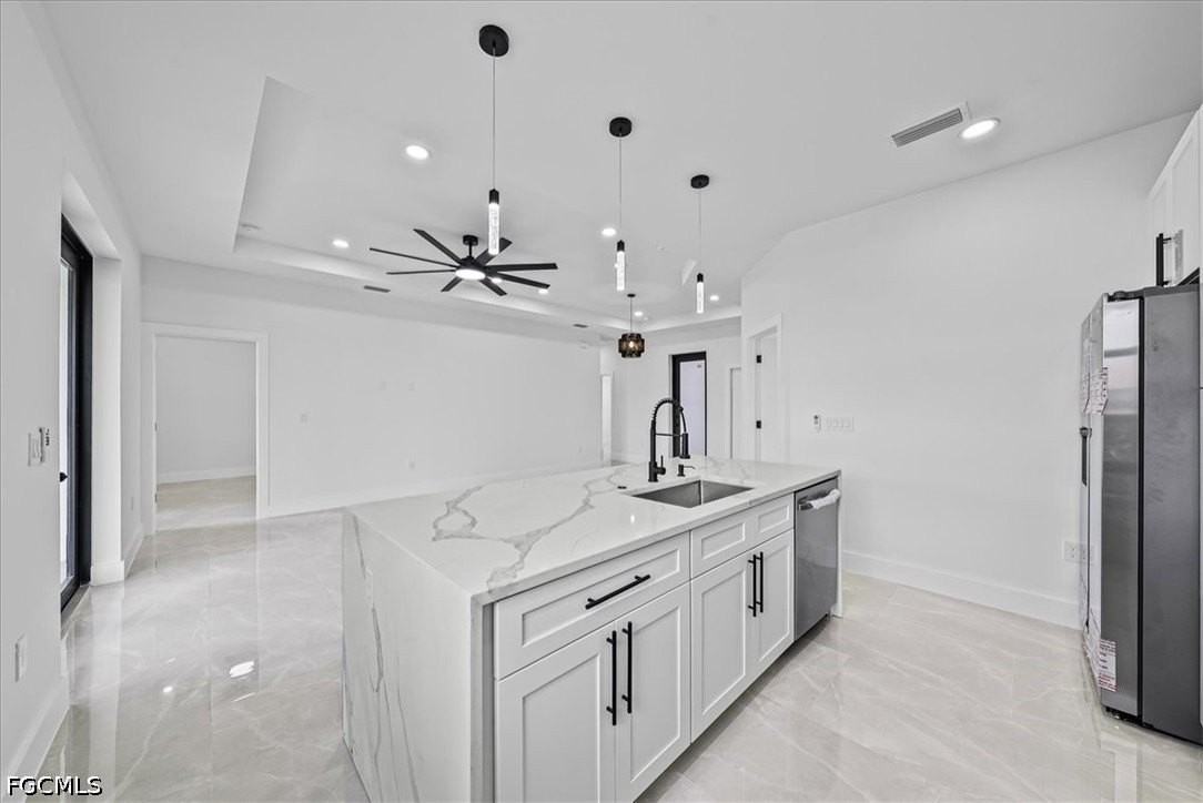 2129 Fairway Dr - Photo 6 of 16