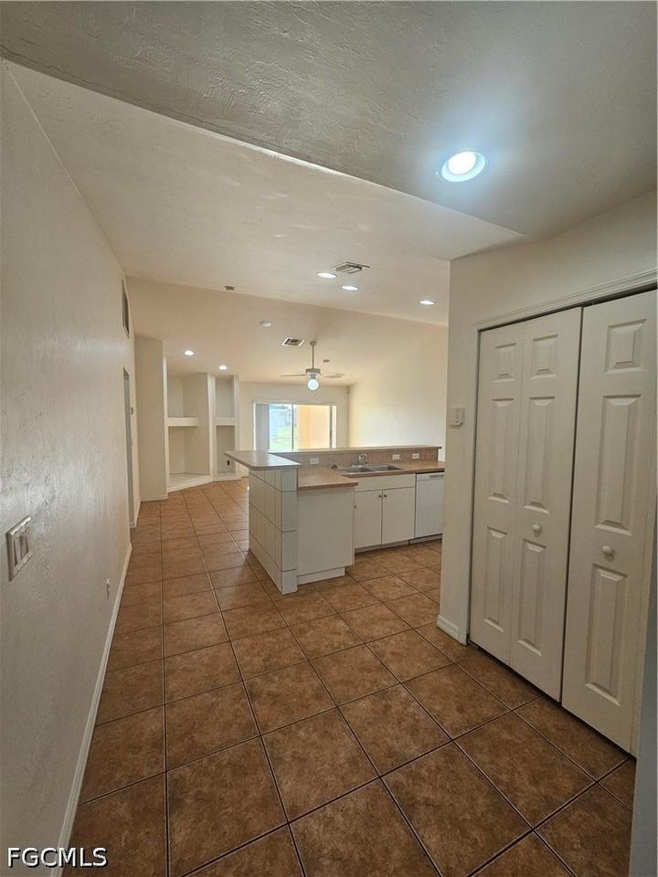4526 Santa Barbara Blvd - Photo 4 of 22