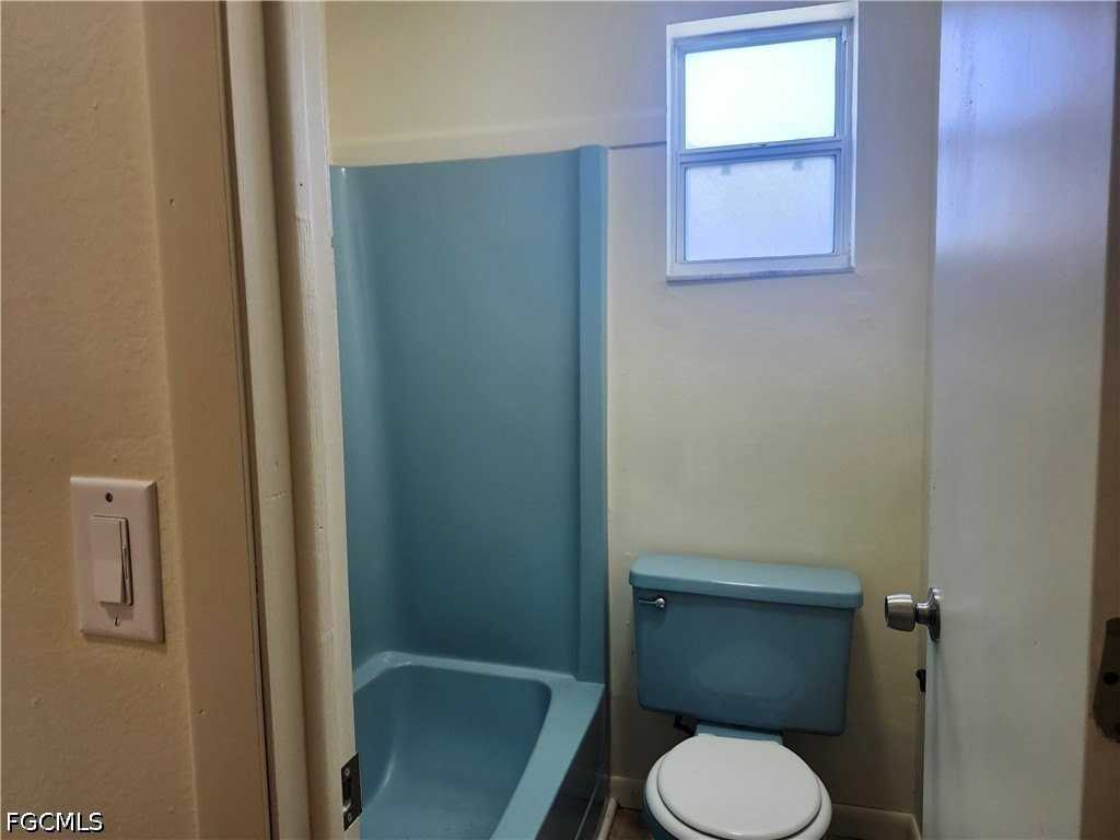 19136 Miami Blvd #140 - Photo 7 of 12