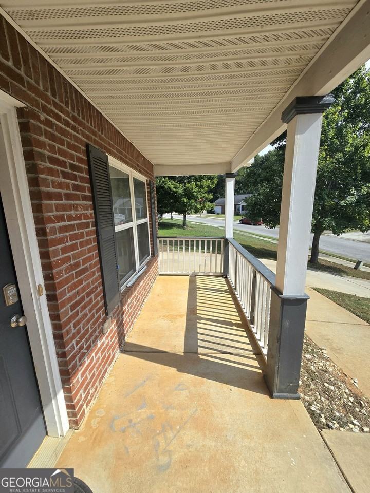 1147 Dunivin Dr - Photo 2 of 26