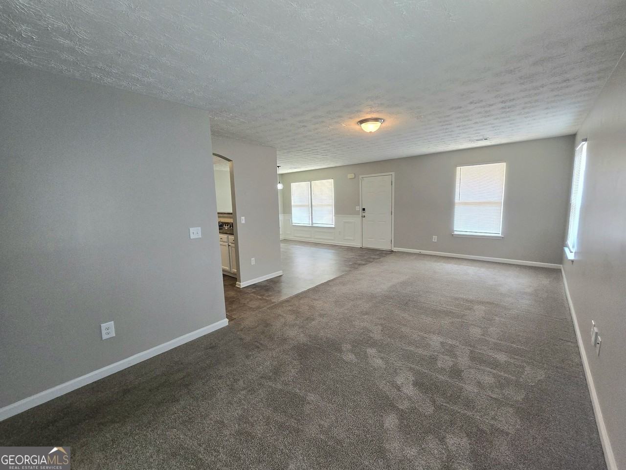 1147 Dunivin Dr - Photo 6 of 26
