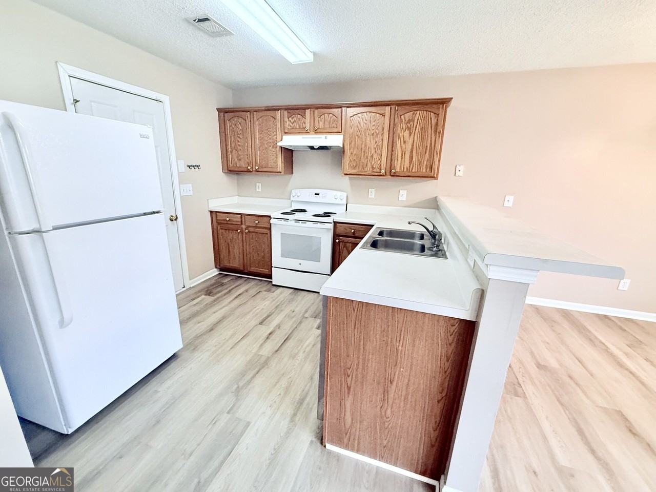 7234 April Ct - Photo 3 of 11