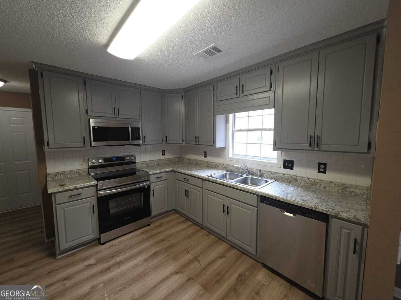 10282 Commons Xing - Photo 4 of 7