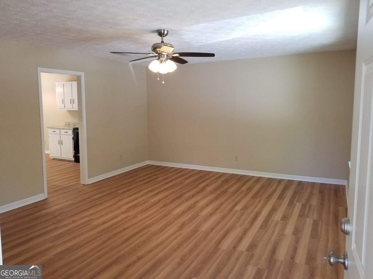 923 Old Summerville Rd Nw - Photo 2 of 9