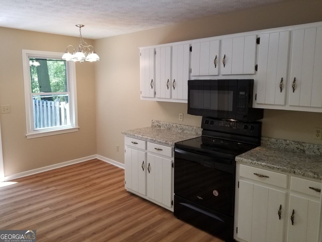 923 Old Summerville Rd Nw - Photo 3 of 9