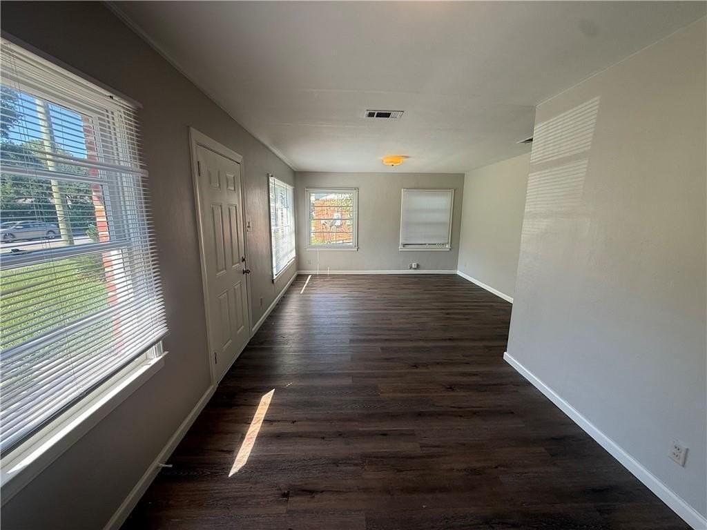 3056 Pleasant Valley Rd - Photo 5 of 20