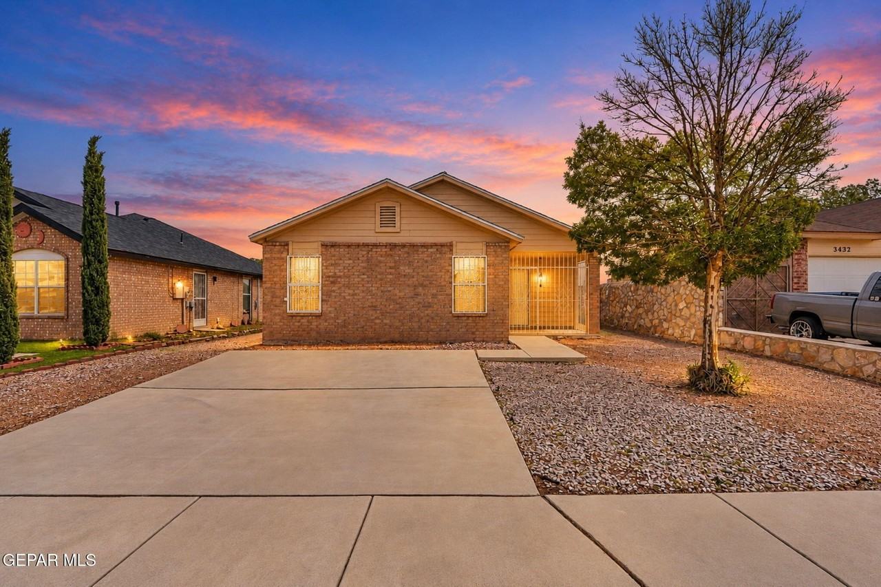 3436 Tierra Zafiro Dr - Photo 2 of 30