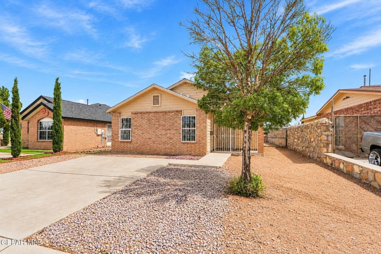 3436 Tierra Zafiro Dr - Photo 3 of 30