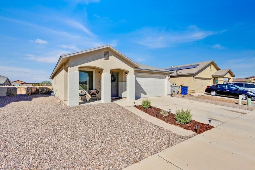 3349 Fred Reynolds Pl - Photo 2 of 40
