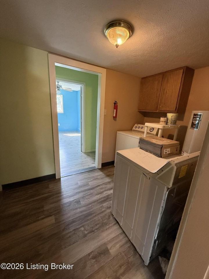 512 Camden Ave - Photo 6 of 11