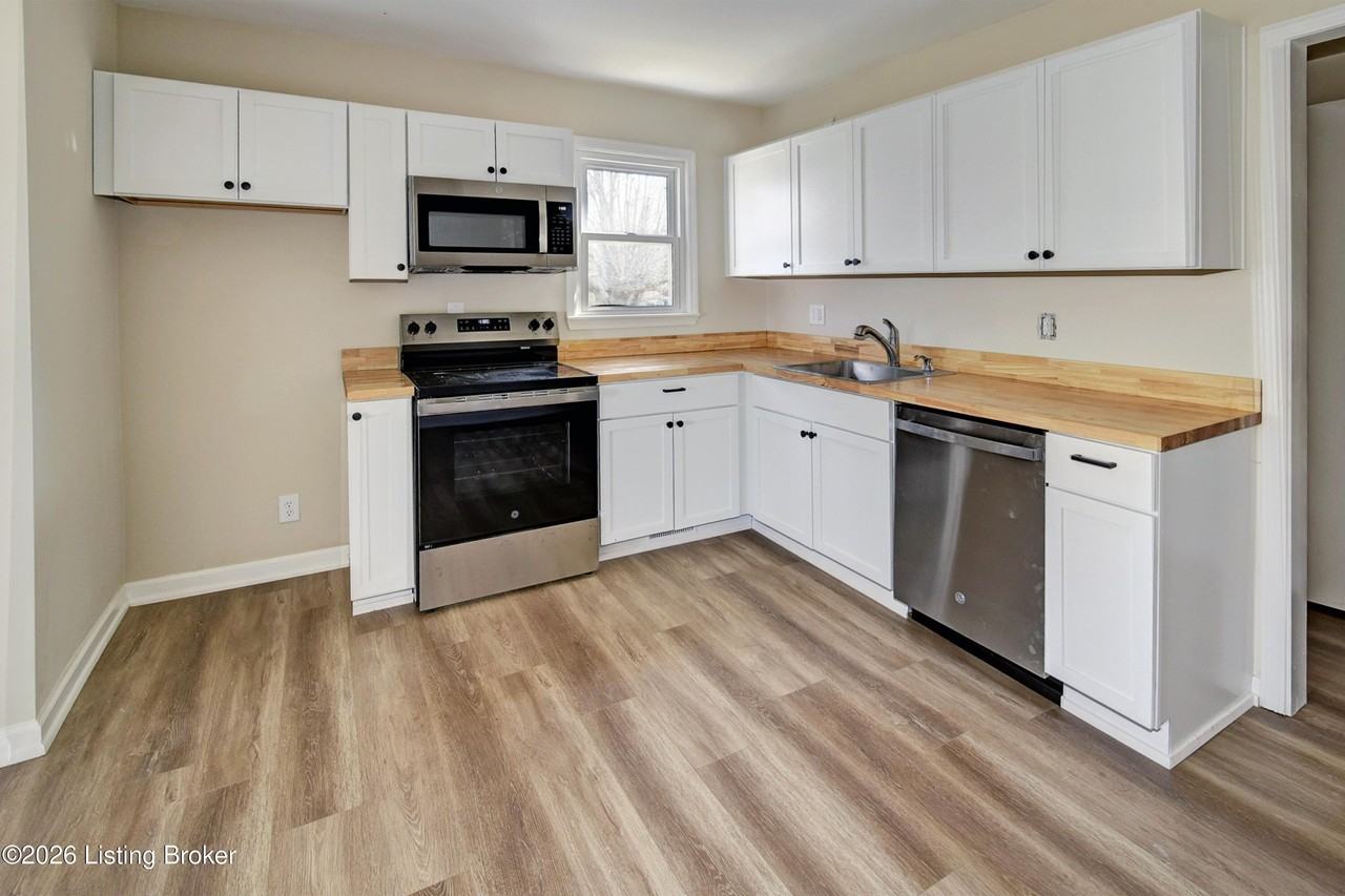 2731 Fleming Ave - Photo 6 of 26