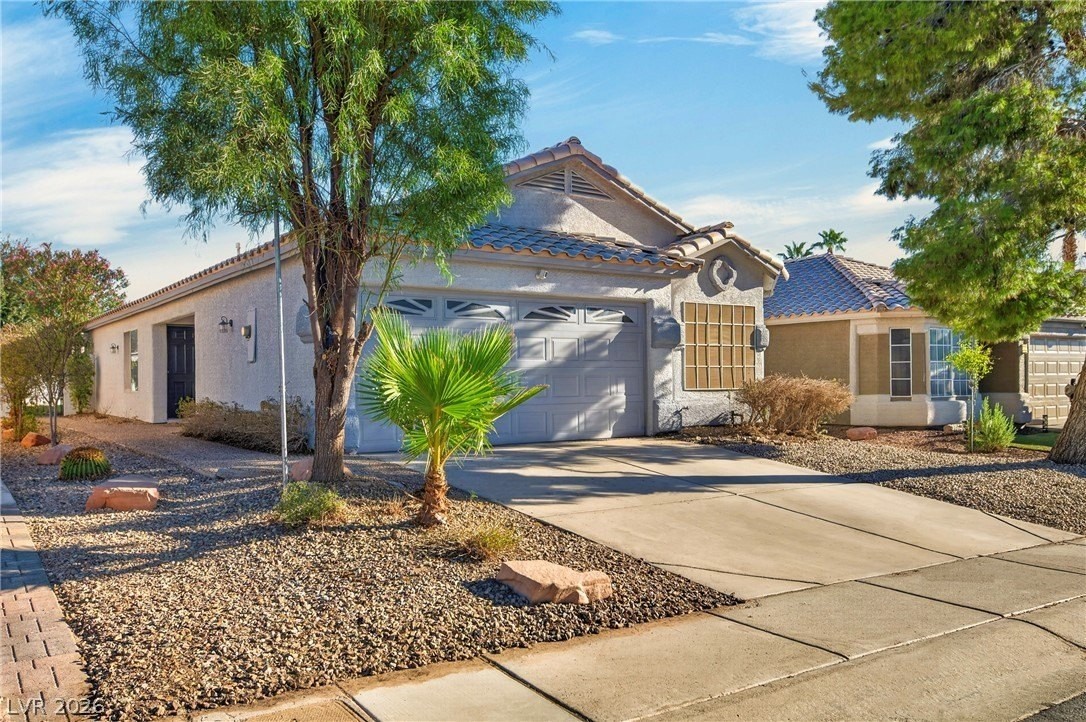 1528 Gaber Ct - Photo 2 of 24