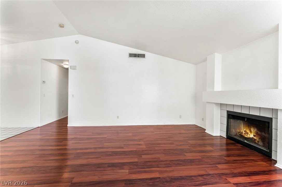 1401 Pacific Terrace Dr - Photo 7 of 25