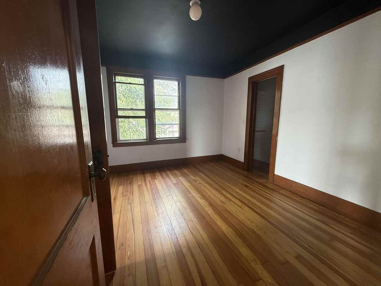 2600 Belmont St - Photo 5 of 7
