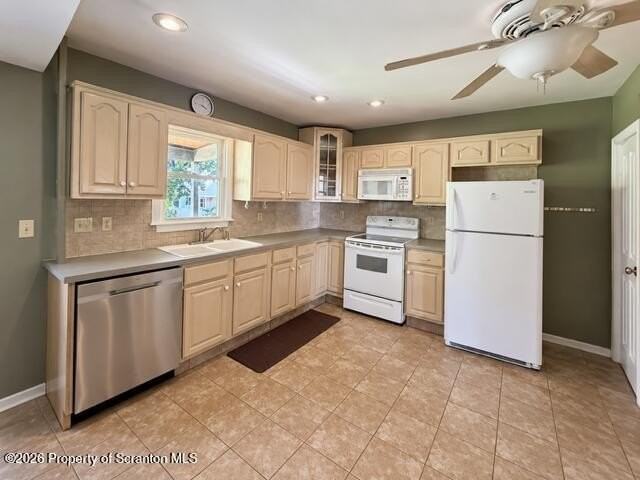 605 Deacon St - Photo 6 of 16