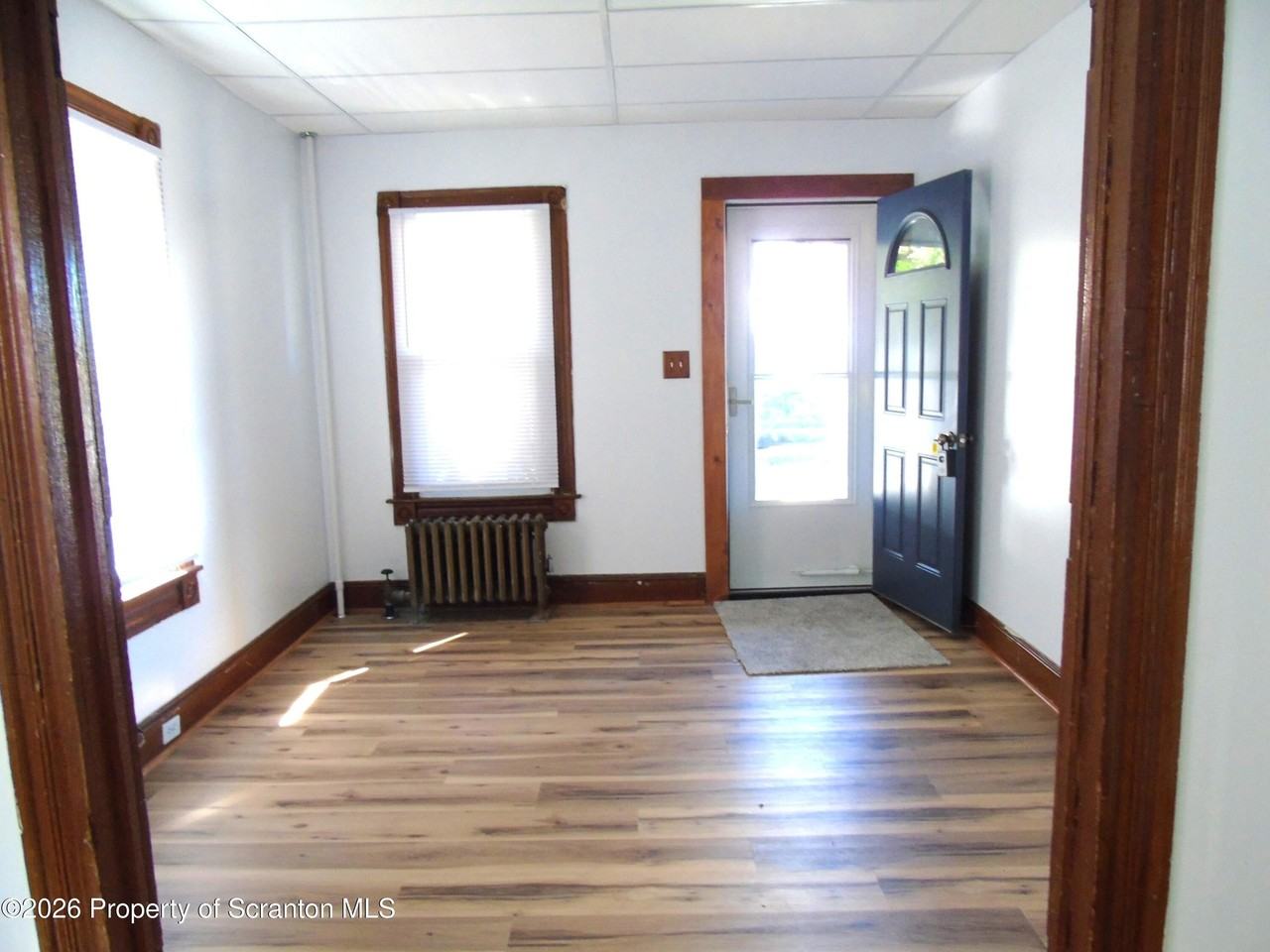 1346 Madison Ave - Photo 3 of 35