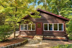 featured image of 10 Cliff Rd