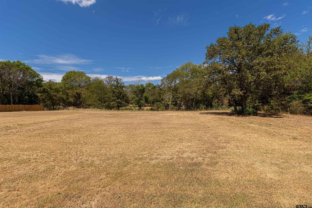 3406 County Road 415 - Photo 2 of 32