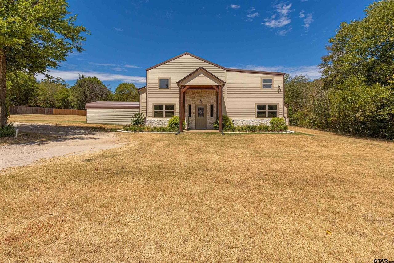 3406 County Road 415 - Photo 3 of 32