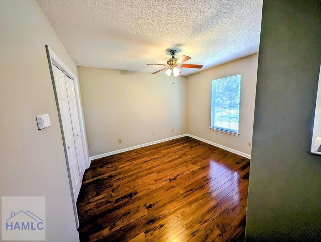 805 Winchester Rd - Photo 3 of 6