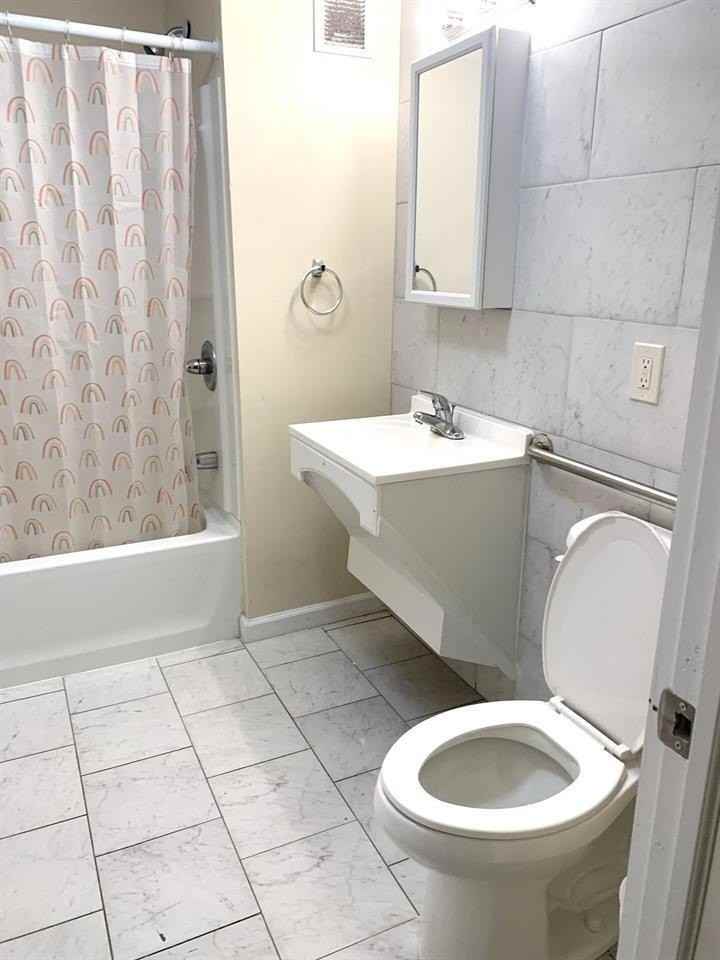 22 Liberty Ave #2B - Photo 2 of 3