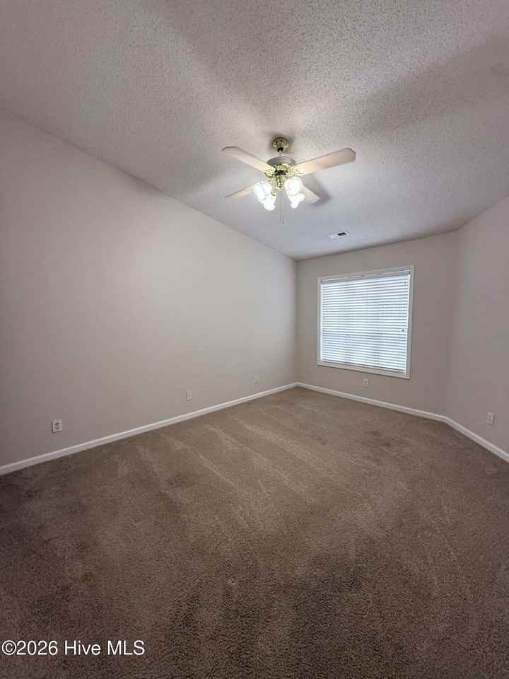 110 Breezewood Dr #H - Photo 7 of 12
