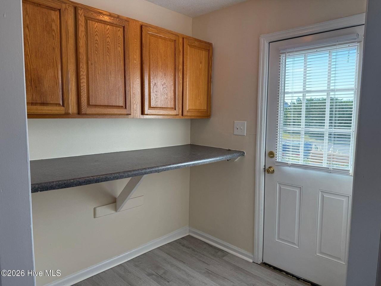 145 Sea Gull Ln - Photo 4 of 12