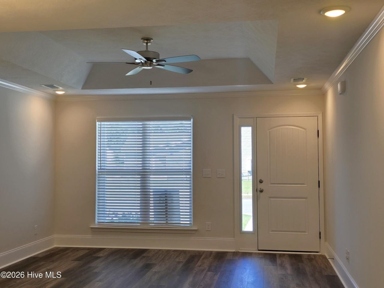 8047 Bannock Cir - Photo 4 of 20