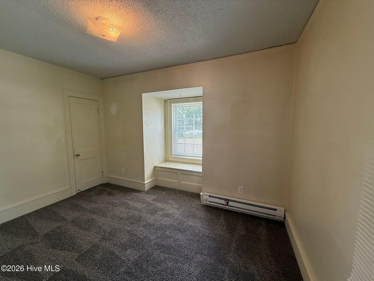 143 Chaney Ave #B - Photo 6 of 10
