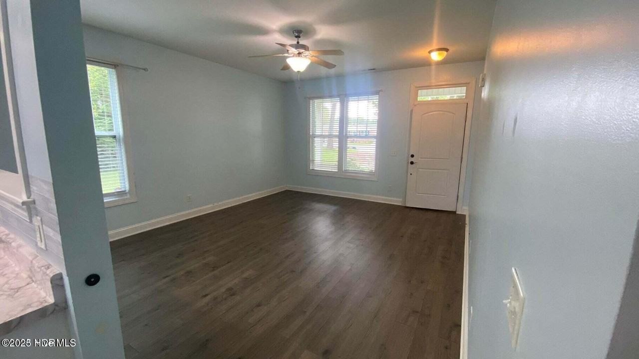 308 Old 30 Rd - Photo 2 of 13