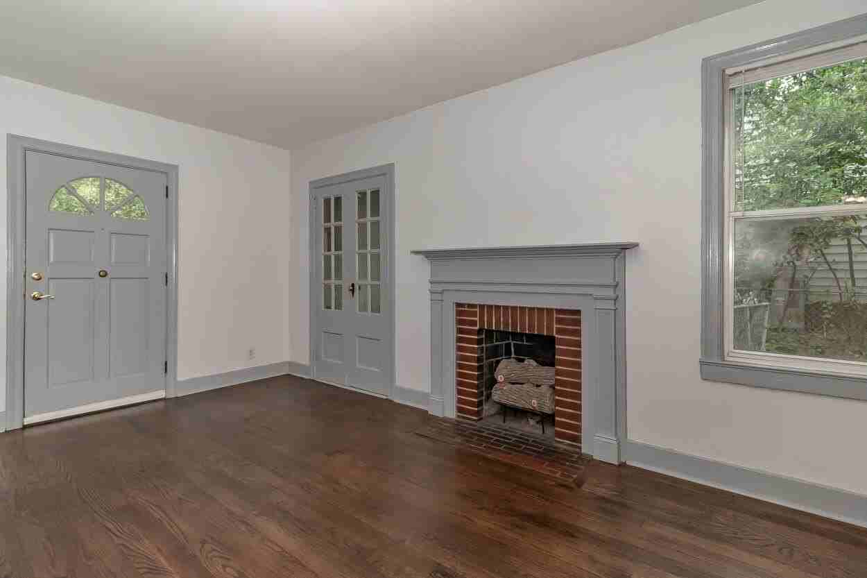 1716 King Woods Dr - Photo 5 of 21