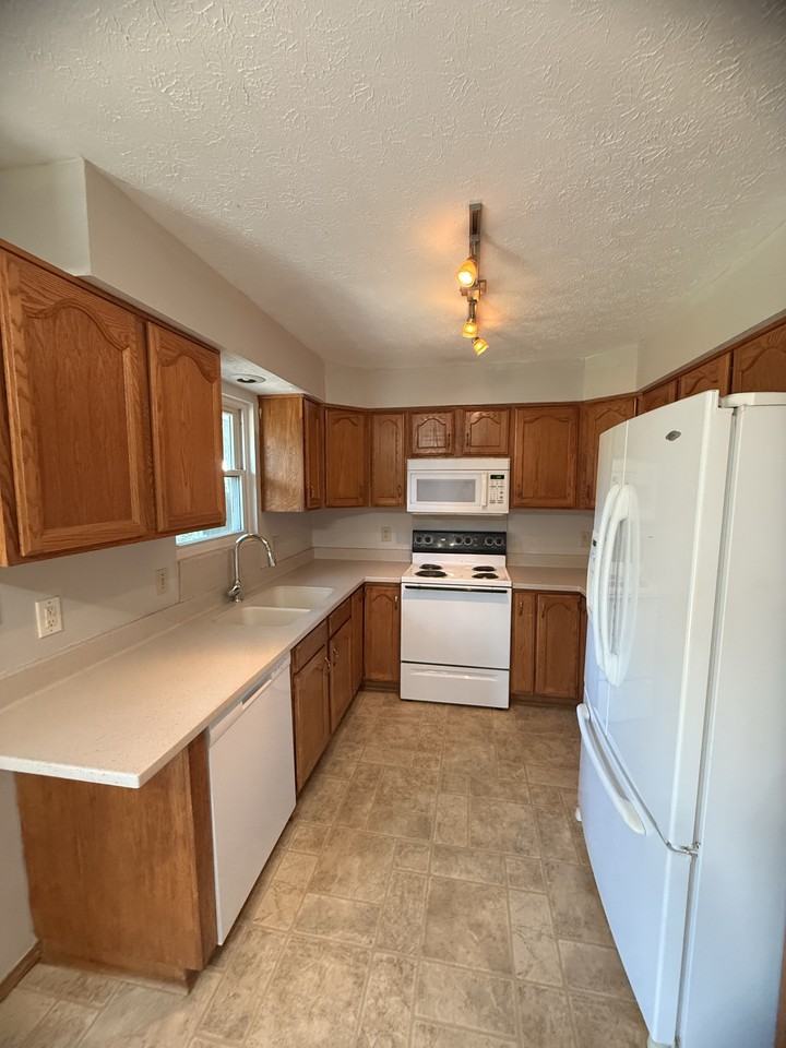 2584 W Village Ter #1 - Photo 5 of 12