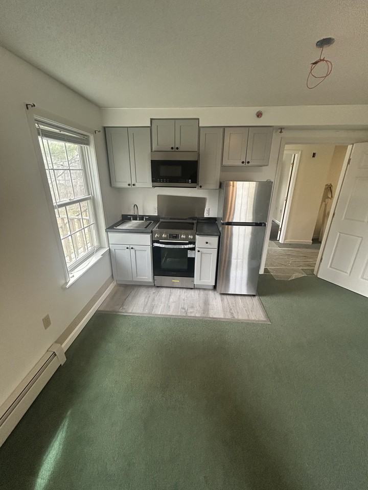 509 Kenduskeag Ave #4 - Photo 2 of 7