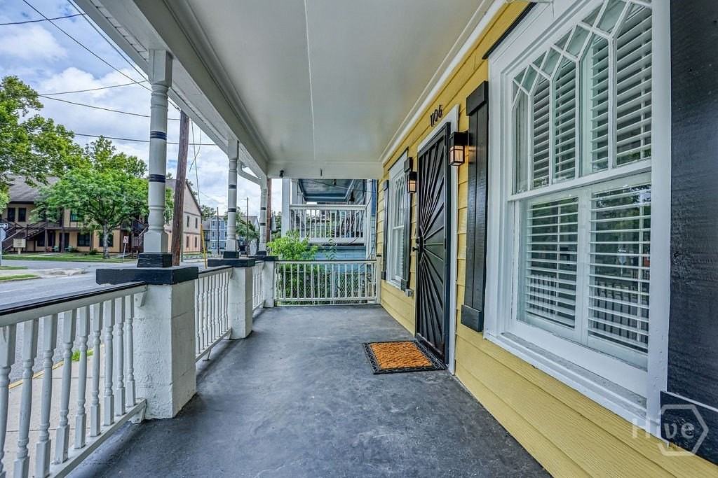 1106 E Broad St - Photo 5 of 34
