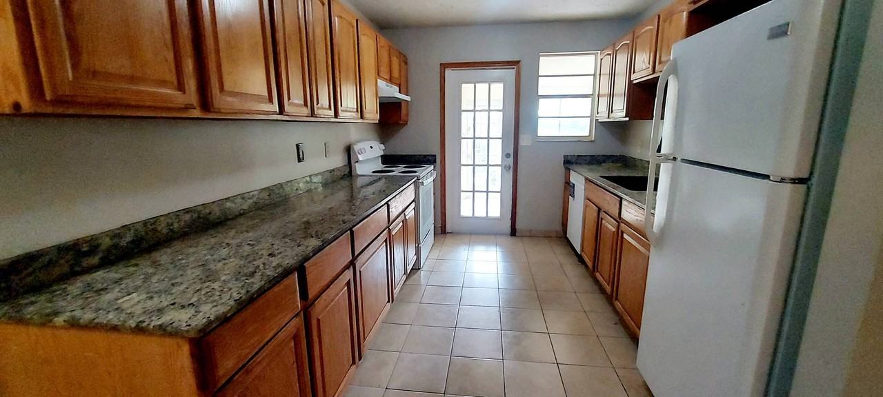 15530 58th St N #1 - Photo 6 of 18