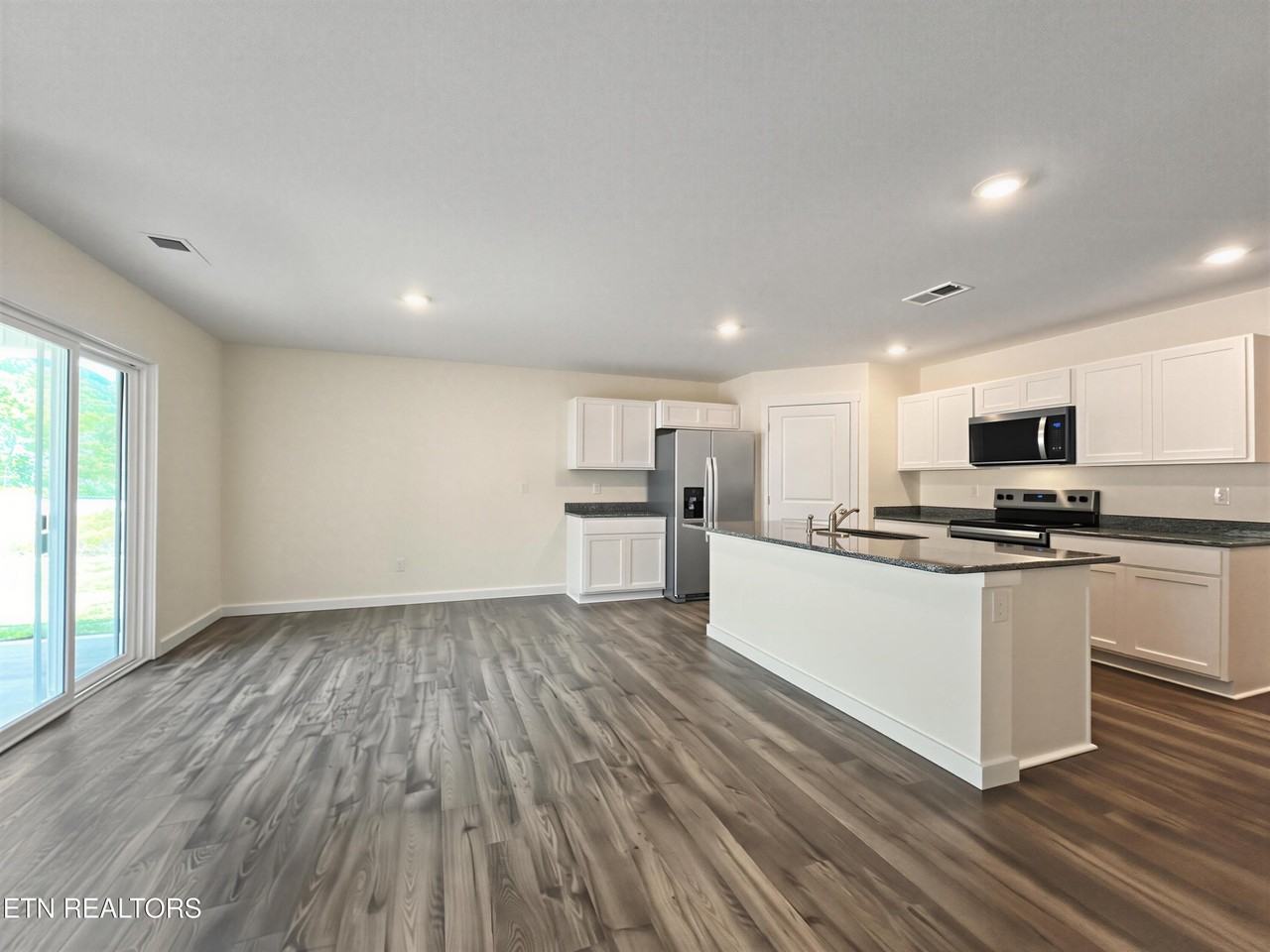255 N Rolling Meadows Dr - Photo 3 of 27