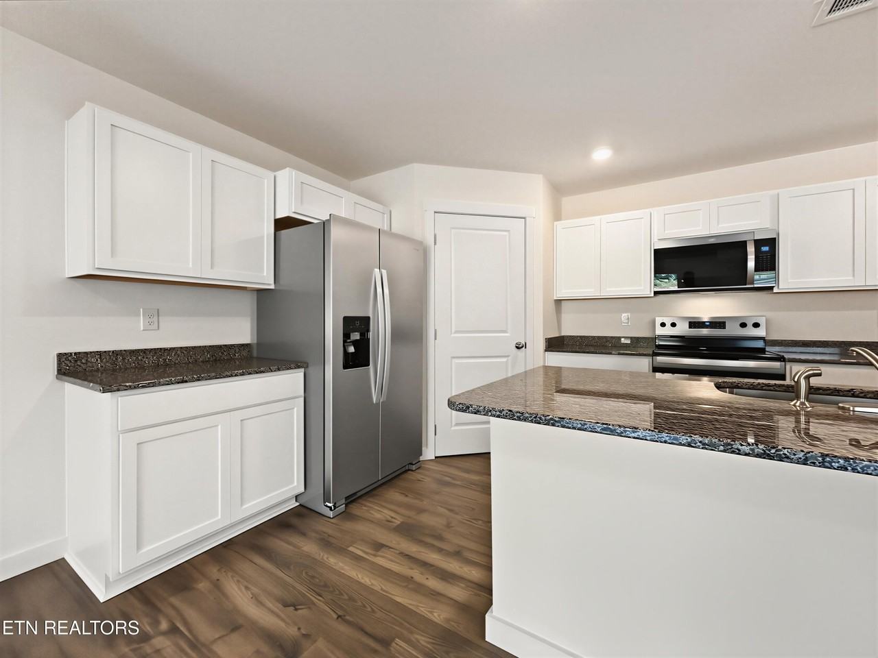 255 N Rolling Meadows Dr - Photo 7 of 27