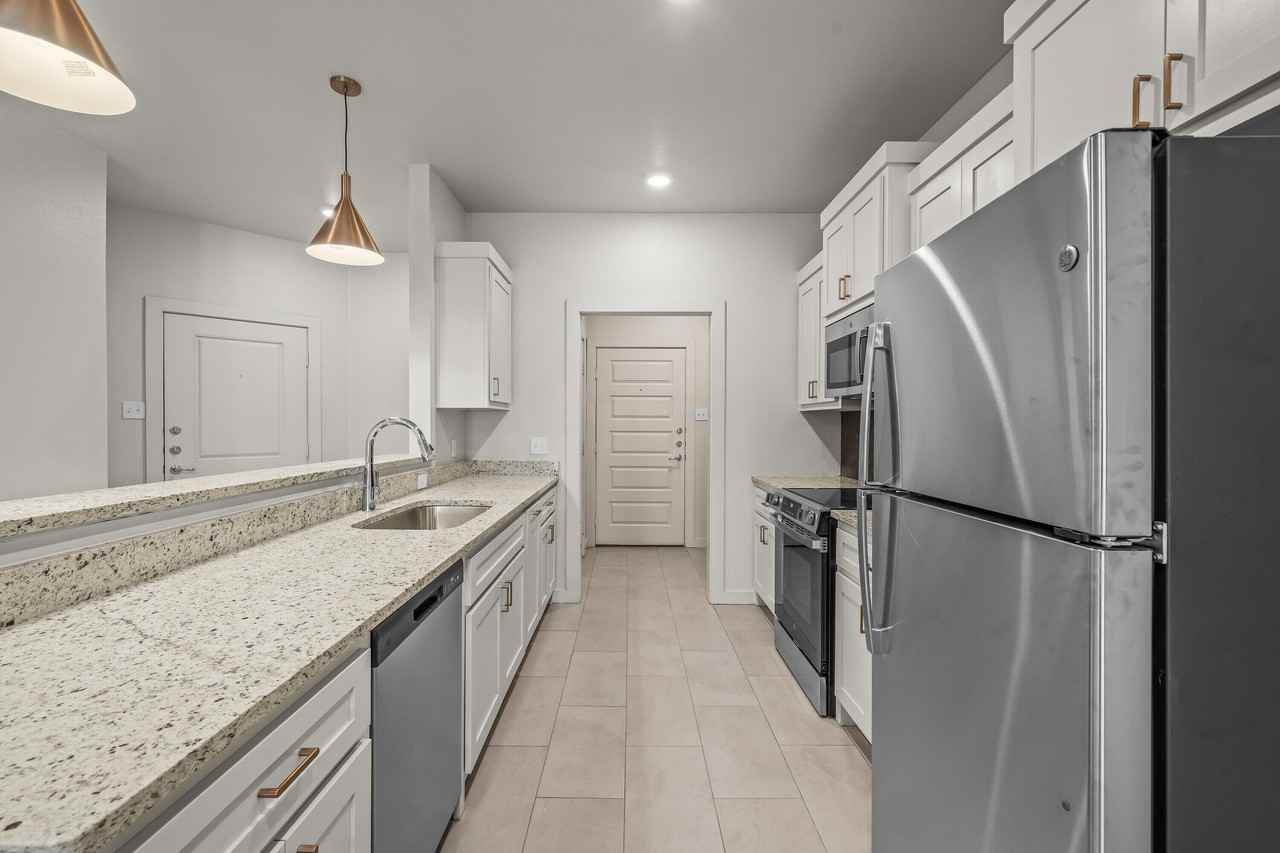 1133 N 7th St - Photo 6 of 20