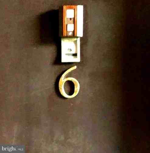 14 Stonehenge Cir - Photo 2 of 36