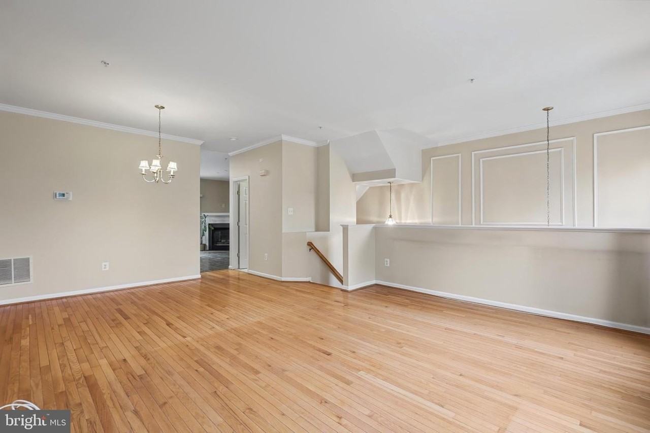 2913 Saint Helen Cir - Photo 6 of 33